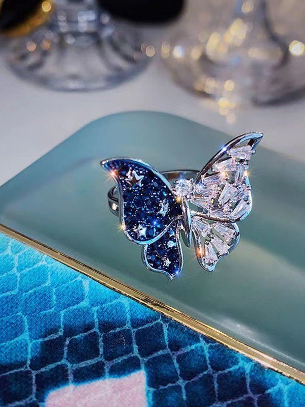 Anillo colgante de mariposa con diamantes de imitación-4